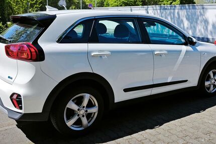 Kia Niro 65.000 km 16.000 &euro; Aschaffenburg 63741