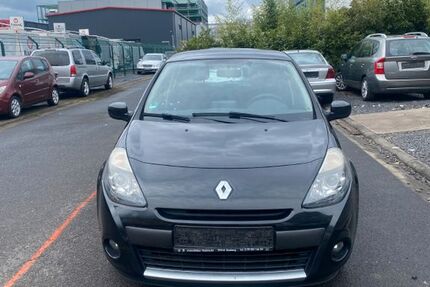 Renault Clio 202.000 km 1.799 &euro; Hanau 63457