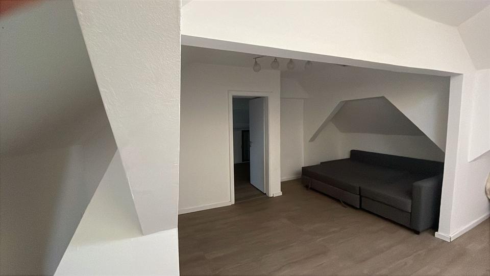 Dachgeschoßwohnung Mühlheim am Main - 3 Zimmer, 65 m&sup2;, 790&euro; | Angebot:25406596