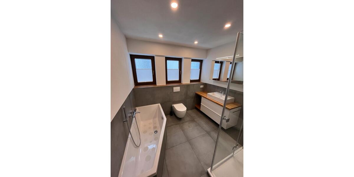 Etagenwohnung Freudenberg - 3 Zimmer, 90 m&sup2;, 950&euro; | Angebot:24745349