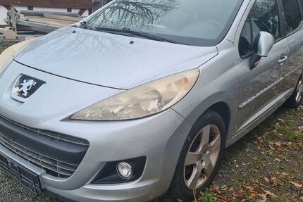 Peugeot 207 151.000 km 1.490 &euro; Langenselbold bei Frankfurt/Main 63505