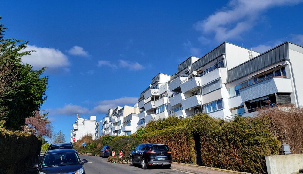 Verkaufsstart! Modern sanierte 3 Zimmer-ETW in Ruhe und Blicklage - Etagenwohnung Bruchköbel | Angebot:25972173