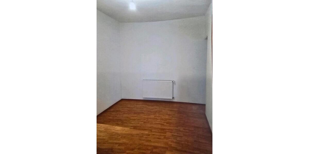 Etagenwohnung Stadtprozelten - 3 Zimmer, 100 m&sup2;, 630&euro; | Angebot:25832007