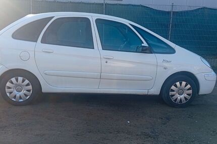 Citroen Xsara Picasso 246.000 km 1.299 &euro; Hanau 63452