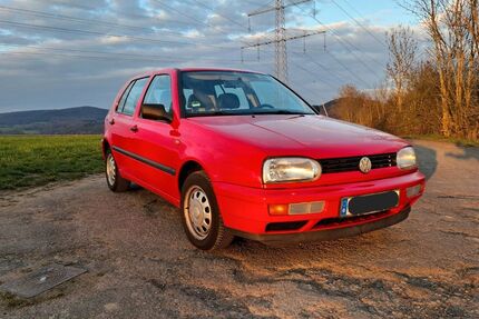 VW Golf 99.000 km 3.999 &euro; Sailauf 63877