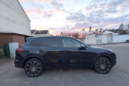 Porsche Cayenne 123.000 km 32.100 &euro; Heusenstamm 63150