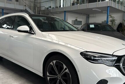 Mercedes-Benz E 300 T de AVANTGARDE AIRMATIC-DISTRONIC-PANO-19 26.702 km 50.889 &euro; Groß-Umstadt 64823