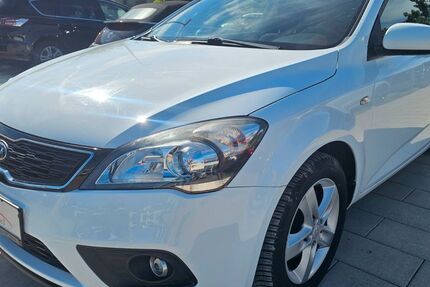 Kia ceed / Ceed 136.000 km 6.450 &euro; Aschaffenburg 63741