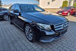 Mercedes-Benz E 400 d T 4M Standheizung, Rückfahrkamera, AHK, Co 200.000 km 19.490 &euro; Rodgau 63110