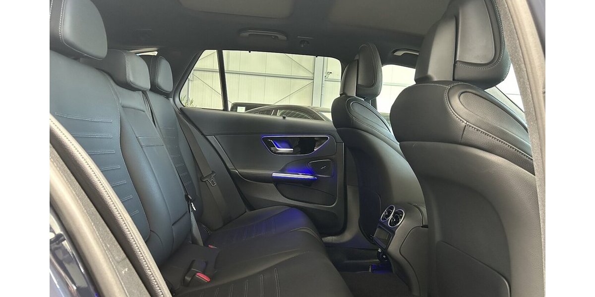 Mercedes-Benz C 300 T d AMG PREMIUM DISTRONIC+- PANO-NIGHT 25.989 km 47.979 &euro; Groß-Umstadt 64823