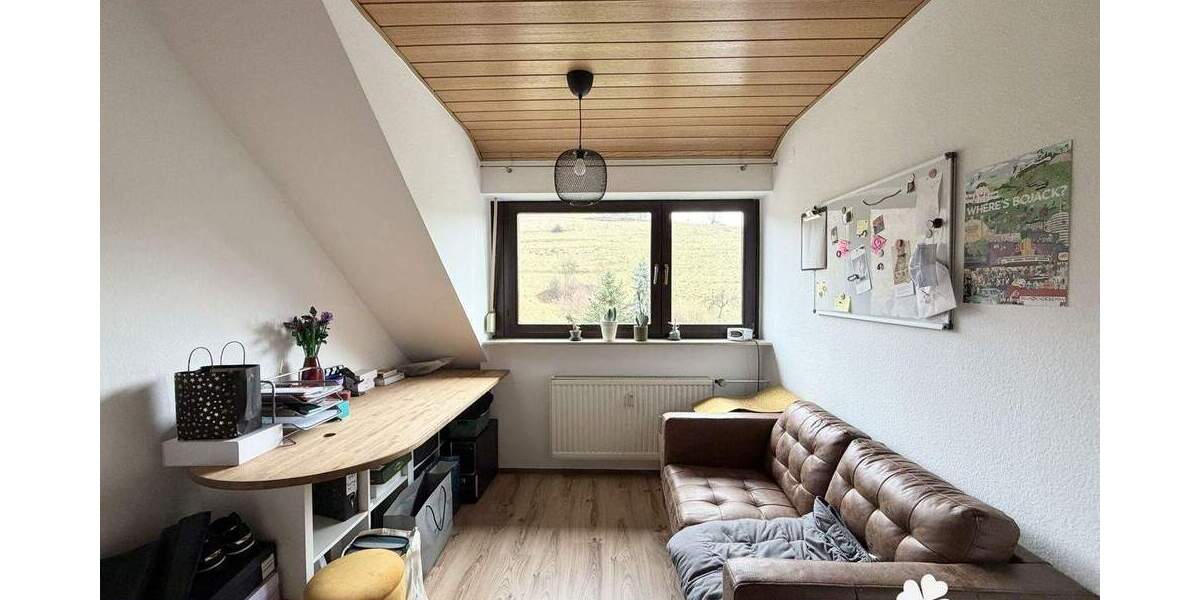 Etagenwohnung Mespelbrunn / Hessenthal Mespelbrunn - 4 Zimmer, 119 m&sup2;, 225.000&euro; | Angebot:25693818