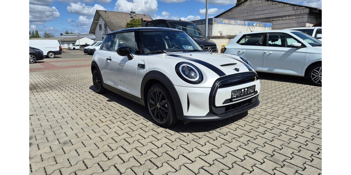 Mini Cooper SE Classic Trim Sportsitze, LED-Scheinwerfe 16.450 km 18.890 &euro; Rodgau 63110