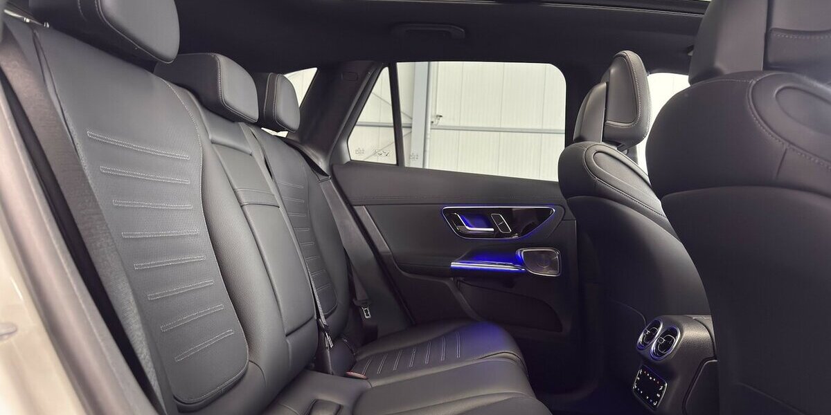 Mercedes-Benz GLC 200 4M AMG PREMIUM+ DISTR-AHK-HINTERACHSLENK 25.339 km 52.949 &euro; Groß-Umstadt 64823