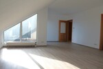 Johannesberg bei Aschaffenburg (Südhang): 2 ZKB mit Balkon zu vermieten - Dachgeschoßwohnung Johannesberg | Angebot:27079425