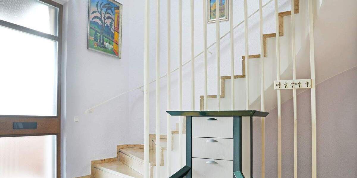 Einfamilienhaus Aschaffenburg Nilkheim - 8 Zimmer, 377 m&sup2;, 989.000&euro; | Angebot:25801940