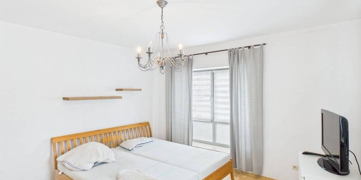 Mehrfamilienhaus, Wohnhaus Hösbach - 8 Zimmer, 215 m&sup2;, 619.000&euro; | Angebot:25698992