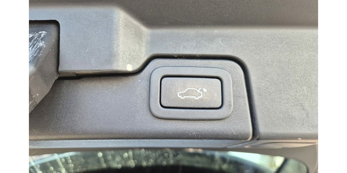 Land Rover Range Rover Evoque 2,0l TDI HSE Dynamic 161.943 km 10.890 &euro; Rodgau 63110