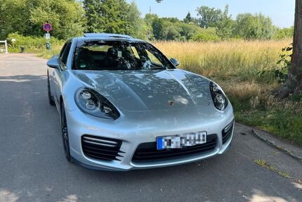 Porsche Panamera 136.000 km 38.000 &euro; Obertshausen 63179