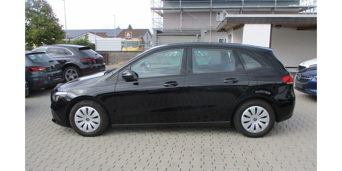 Mercedes-Benz B 180 99.947 km 18.999 &euro; Babenhausen 64832