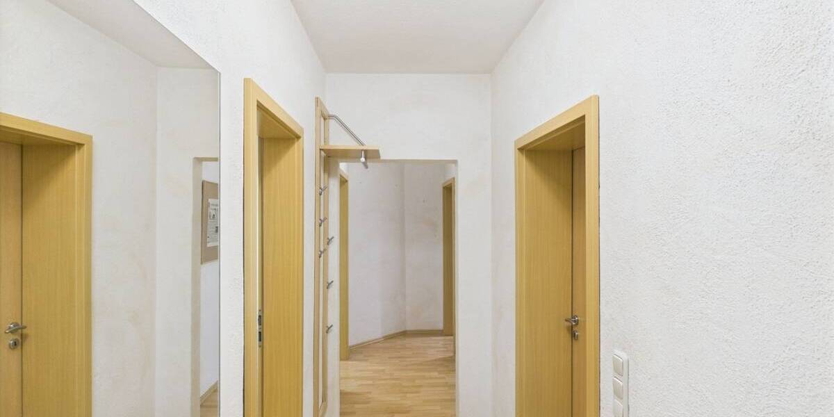 Mehrfamilienhaus, Wohnhaus Hösbach - 8 Zimmer, 215 m&sup2;, 619.000&euro; | Angebot:25698992