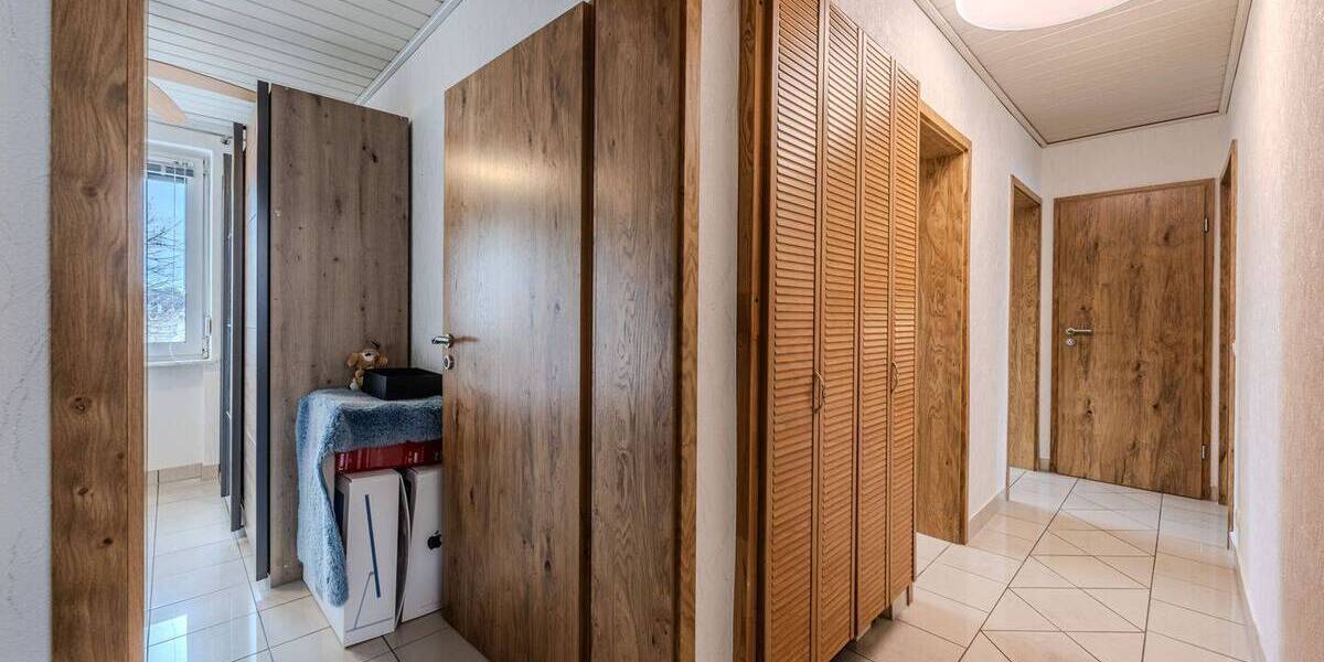 Etagenwohnung Aschaffenburg Schweinheim - 4 Zimmer, 116 m&sup2;, 389.500&euro; | Angebot:26617181