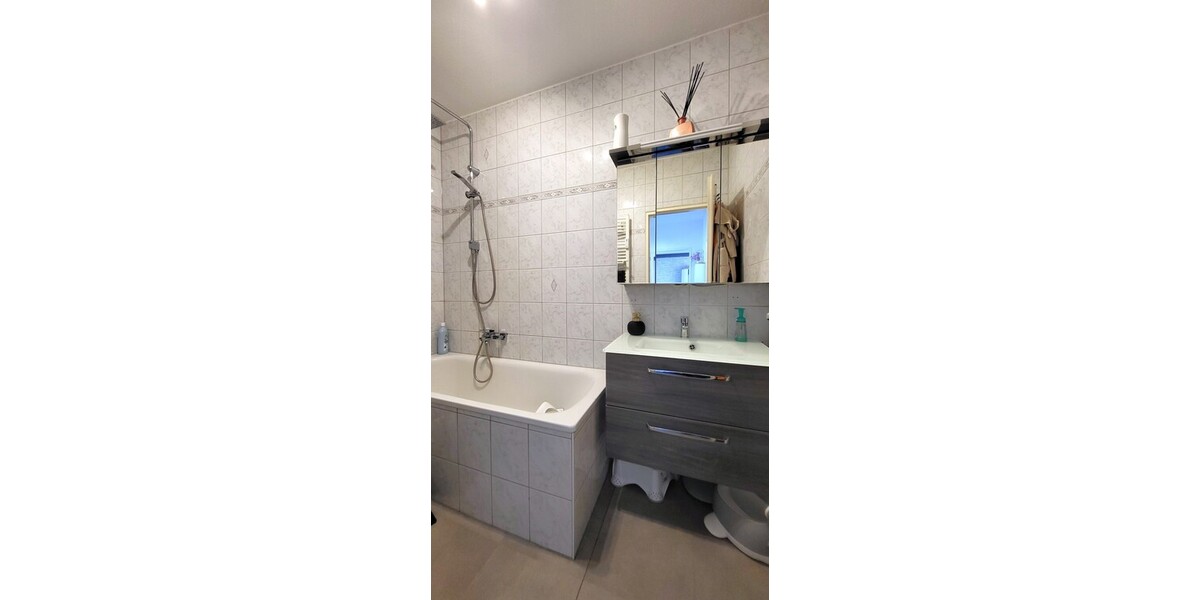 Modern sanierte 3 Zimmer-ETW in Ruhe und Blicklage - Etagenwohnung Bruchköbel | Angebot:26348249