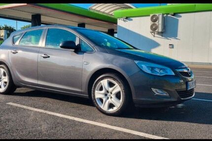 Opel Astra 123.000 km 5.299 &euro; Hanau 63450