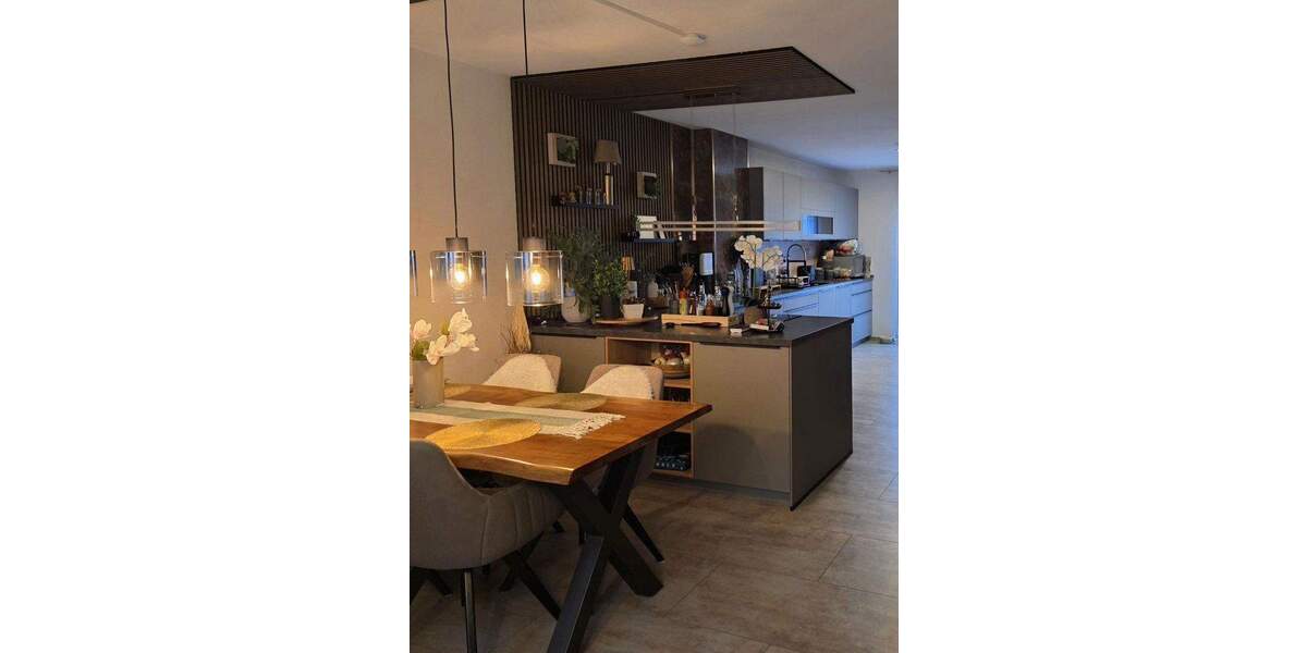 Reihenmittelhaus Aschaffenburg Innenstadt - 6 Zimmer, 152 m&sup2;, 650.000&euro; | Angebot:25698047