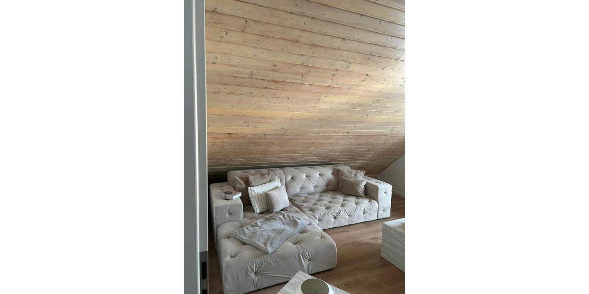 Dachgeschoßwohnung Stockstadt am Main - 2.5 Zimmer, 70 m&sup2;, 900&euro; | Angebot:25903976