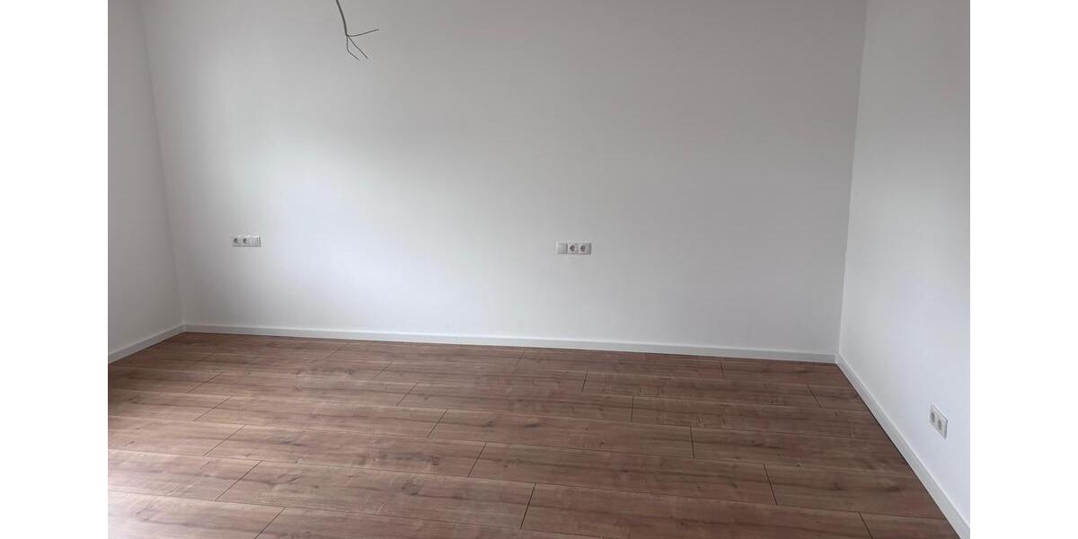 Etagenwohnung Großkrotzenburg - 4 Zimmer, 100 m&sup2;, 1.400&euro; | Angebot:26287933