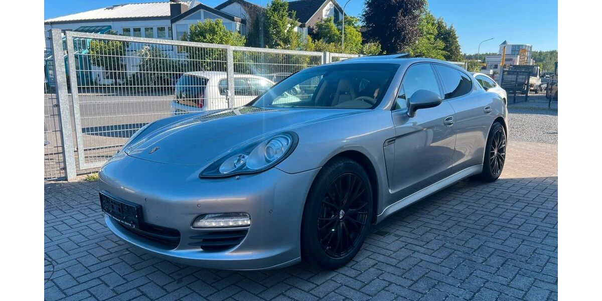 Porsche Panamera 308.000 km 16.900 &euro; Rödermark 63322