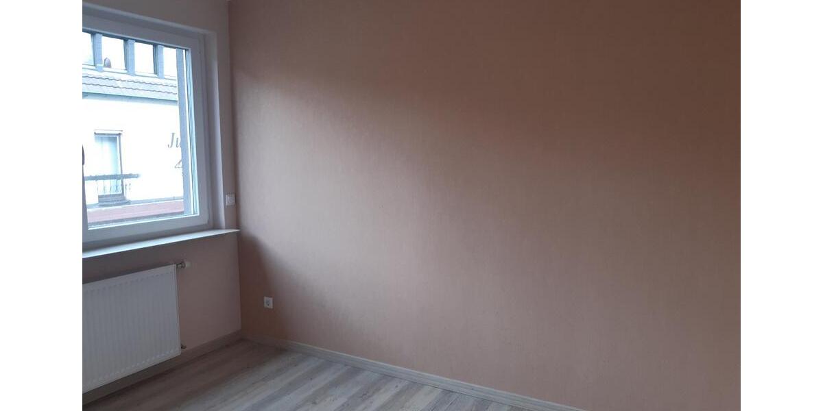 Etagenwohnung Schöllkrippen - 3 Zimmer, 106 m&sup2;, 800&euro; | Angebot:25807308