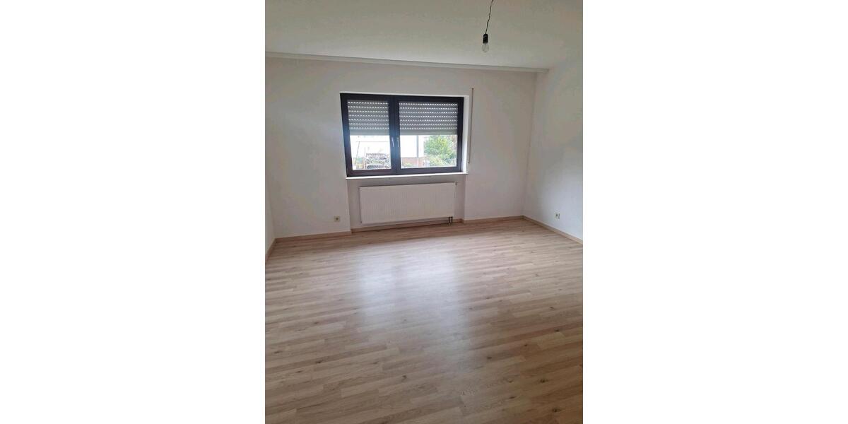 Etagenwohnung Karlstein am Main - 4 Zimmer, 110 m&sup2;, 1.300&euro; | Angebot:25285964