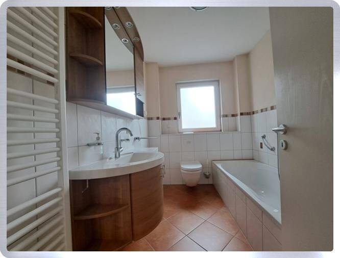 Etagenwohnung Rodgau Jügesheim - 3 Zimmer, 86 m&sup2;, 1.050&euro; | Angebot:26242841