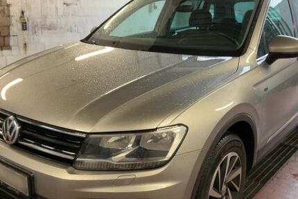 VW Tiguan 195.000 km 15.999 &euro; Hainburg 63512