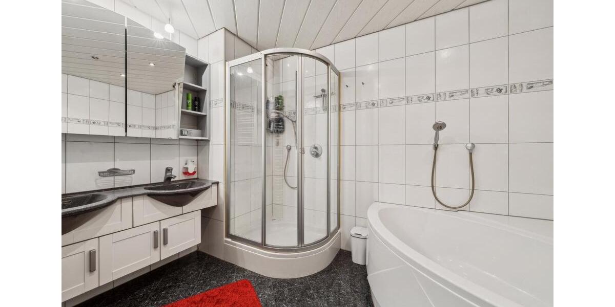 Reihenhaus Elsenfeld - 6 Zimmer, 120 m&sup2;, 420.000&euro; | Angebot:26992729