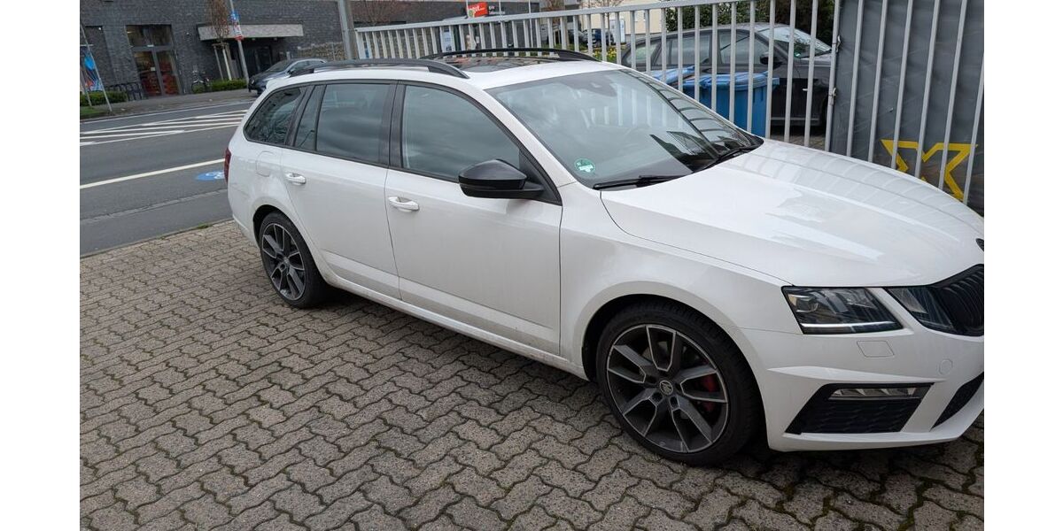 Skoda Octavia 161.000 km 16.499 &euro; Aschaffenburg 63741