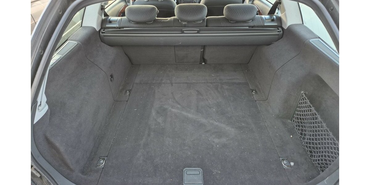 Mercedes-Benz E 220 T CDI Elegance, Klima, Automatik, Navigation 134.668 km 7.990 &euro; Rodgau 63110