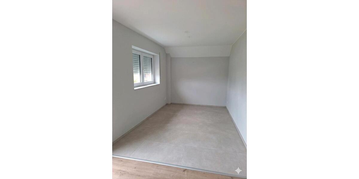 Etagenwohnung Heimbuchenthal - 3 Zimmer, 106 m&sup2;, 950&euro; | Angebot:26278940