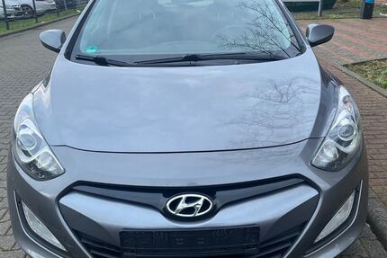 Hyundai i30 196.000 km 4.999 &euro; Dietzenbach 63128