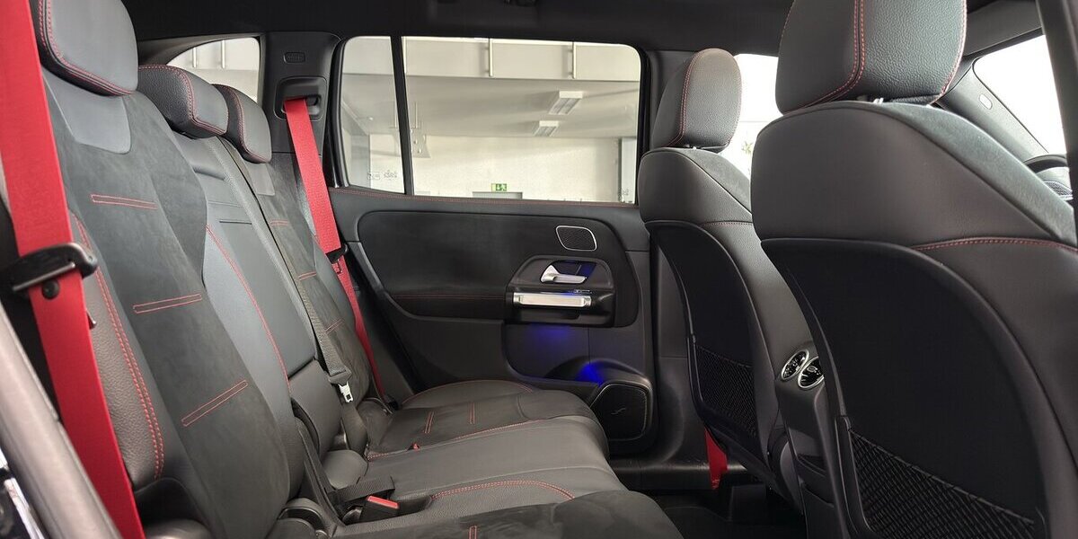 Mercedes-Benz GLB 35 AMG 4M BURMESTER- PANO- STANDHEIZUNG- AHK 31.795 km 55.849 &euro; Groß-Umstadt 64823