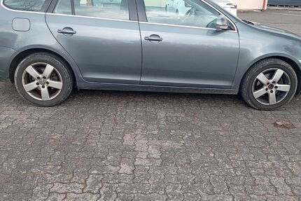 VW Golf 365.000 km 2.200 &euro; Hanau 63452