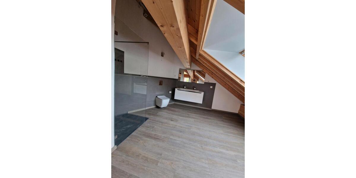 Maisonettenwohnung Klingenberg am Main - 4 Zimmer, 150 m&sup2;, 1.600&euro; | Angebot:23382288