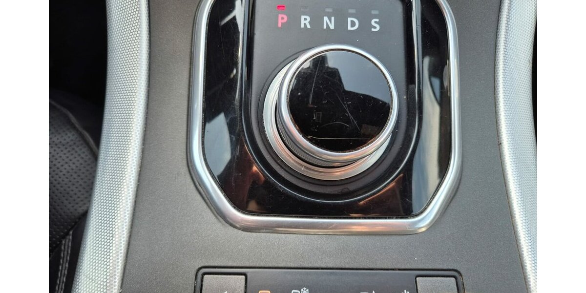 Land Rover Range Rover Evoque 2,0l TDI HSE Dynamic 161.943 km 10.890 &euro; Rodgau 63110