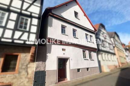Haus Gelnhausen - 9 Zimmer, 242 m&sup2;, 370.000&euro; | Angebot:23941906