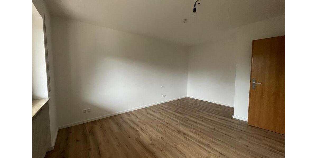 Etagenwohnung Collenberg - 2 Zimmer, 72 m&sup2;, 700&euro; | Angebot:24878752