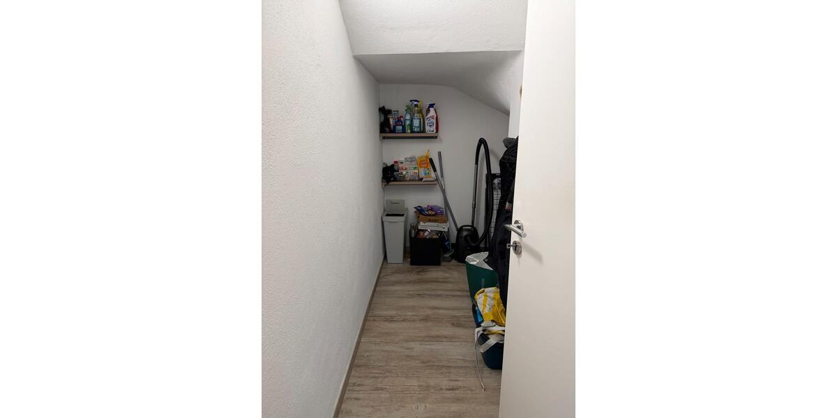 Etagenwohnung Laudenbach - 2 Zimmer, 70 m&sup2;, 650&euro; | Angebot:26042543