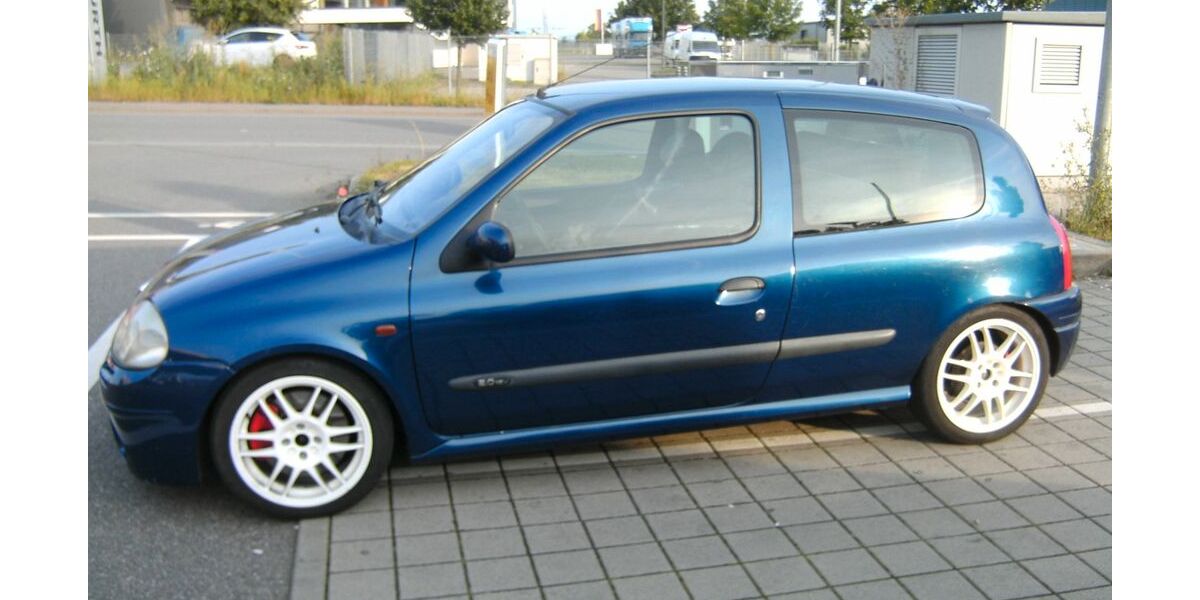 Renault Clio 192.000 km 7.850 &euro; Aschaffenburg 63743