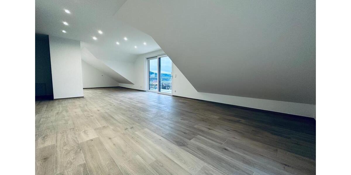Dachgeschoßwohnung Breuberg - 4 Zimmer, 114 m&sup2;, 1.200&euro; | Angebot:24399276