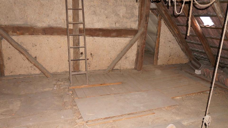 Bauernhaus, Landhaus Collenberg - 7 Zimmer, 158 m&sup2;, 180.000&euro; | Angebot:16877117